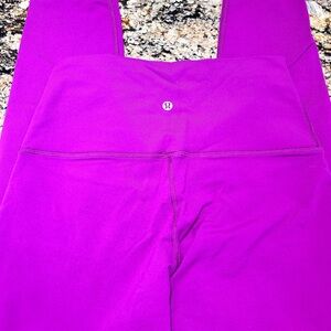 Lululemon Fuchsia 29” Leggings Size 8